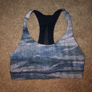 Lululemon sports bra